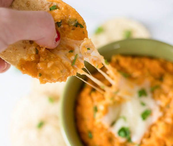 vegan buffalo chickpea dip